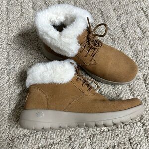 Sketchers On-The-Go | Size 6